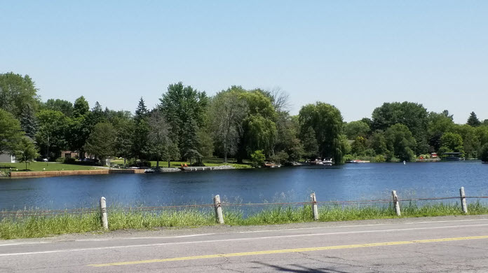 Benefits of living on the Rideau River Manotick